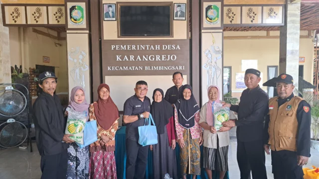 Kegiatan Volunteer di Desa Banyuwangi