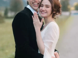 Mahar El Rumi Sebesar 2.026 Poundsterling dan Emas Diserahkan pada Syifa Hadju