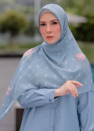 Ratna Galih Singapura Keliling Kota dalam 28 Jam, 28.000 Langkah