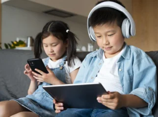 Tim Cook Ajak Pengguna iPhone Kurangi Scrolling demi Kesehatan dan Interaksi Sosial