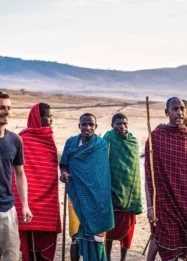 Tips Berinteraksi dengan Penduduk Lokal di G-Land