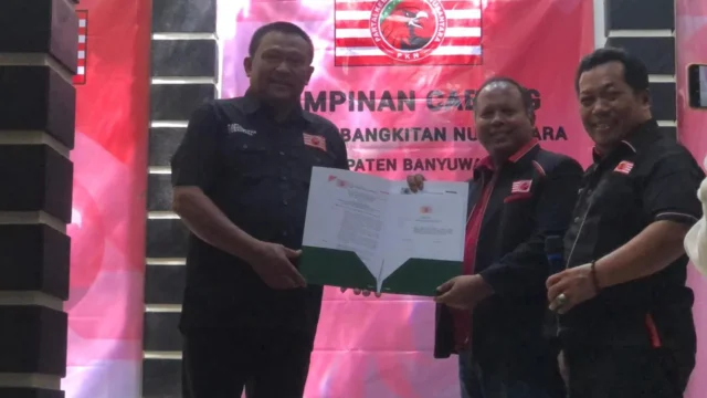 PKN Serahkan SK Kepengurusan Pimda Jawa Timur di Banyuwangi