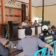 Warga Desa Tapanrejo saat hearing terkait pemilihan BPD di kantor desa