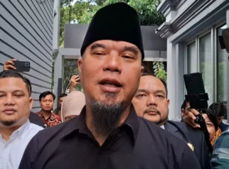 Ahmad Dhani Ungkap Tuduhan Perselingkuhan Maia Estianty dengan Petinggi TV, Sementara Maia Tetap Tenang di Media Sosial