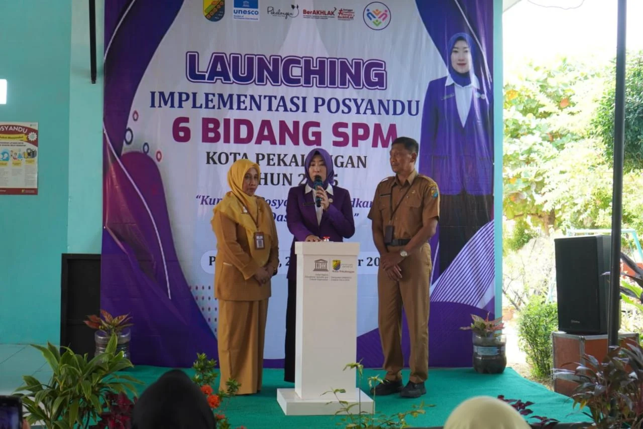 Bupati Situbondo Resmikan Posyandu 6 Bidang SPM di Desa Sumberkolak