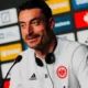 Eintracht Frankfurt Siap Hadapi HSV, Tantangan di Bawah Albert Riera