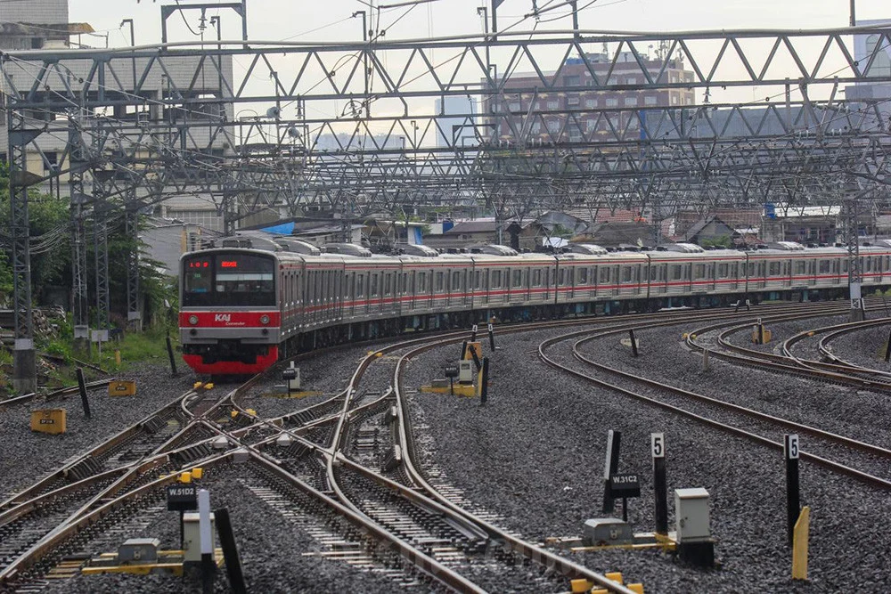 Elektrifikasi Kereta Api Mendorong Peningkatan Perjalanan Urban Hingga 401 Juta