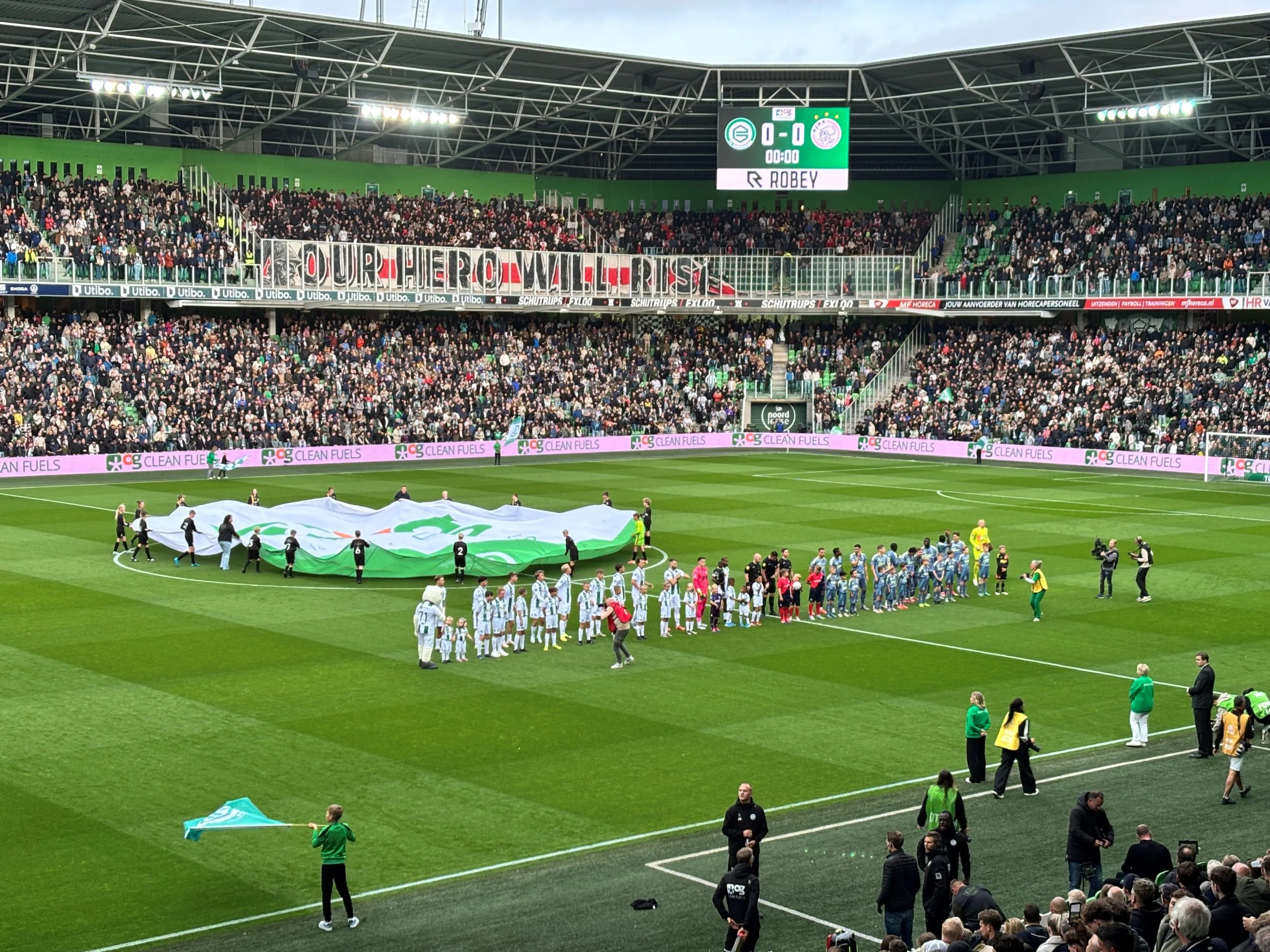 FC Groningen Terlibat Kericuhan Usai Kekalahan dari Ajax di Semifinal Play-Off