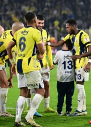 Fenerbahçe Menghadapi Eyüpspor dalam Pertandingan Süper Lig