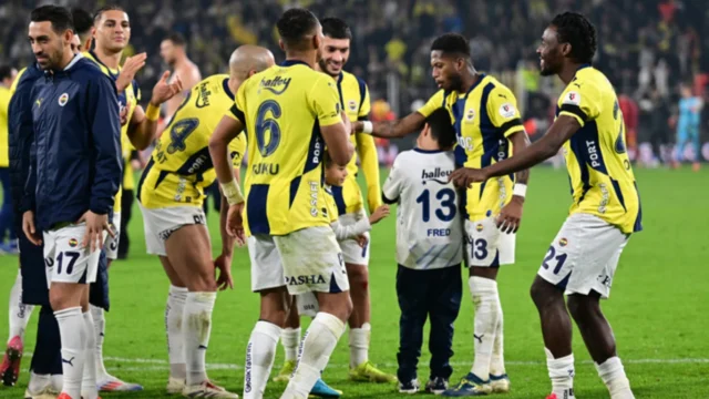Fenerbahçe Menghadapi Eyüpspor dalam Pertandingan Süper Lig