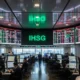 IHSG Masih Melemah, Berpotensi Uji Support 6.250-6.300