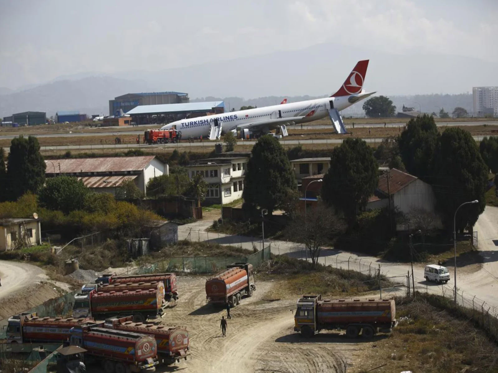 Kebakaran Roda Pesawat Turkish Airlines Guncang Bandara Tribhuvan, Nepal