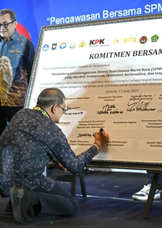 Kemendikdasmen Luncurkan Komitmen SPMB Berkeadilan Melalui Sinergi Lintas Lembaga