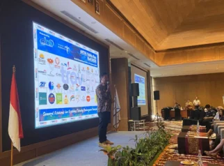 Kemenpar Tertibkan Akomodasi Agen Perjalanan Daring