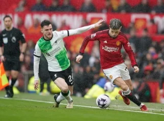 Manchester United vs Liverpool: Salah Absen, Laga Penentu di Old Trafford