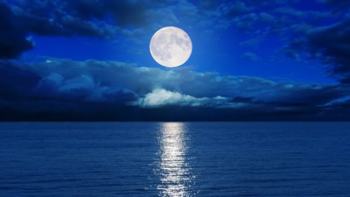 Mengenal Blue Moon, Fenomena Langka yang Menghiasi Langit Akhir Mei