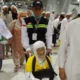 Menhaj Apresiasi Petugas Haji dalam Membantu Lansia Beribadah di Makkah