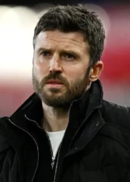 Michael Carrick Tekankan Pentingnya Kejelasan Peran Pelatih Manchester United Menjelang Musim Akhir