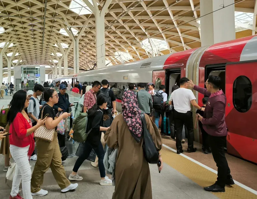 Penumpang Whoosh Meningkat 25 Persen Saat Libur Iduladha