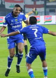 Persib Bandung Optimistis Rebut Gelar Juara Meski Ditempel Borneo FC