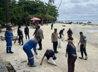 Polres Kepulauan Seribu Luncurkan Gerakan Pilah Sampah untuk Lingkungan Bersih