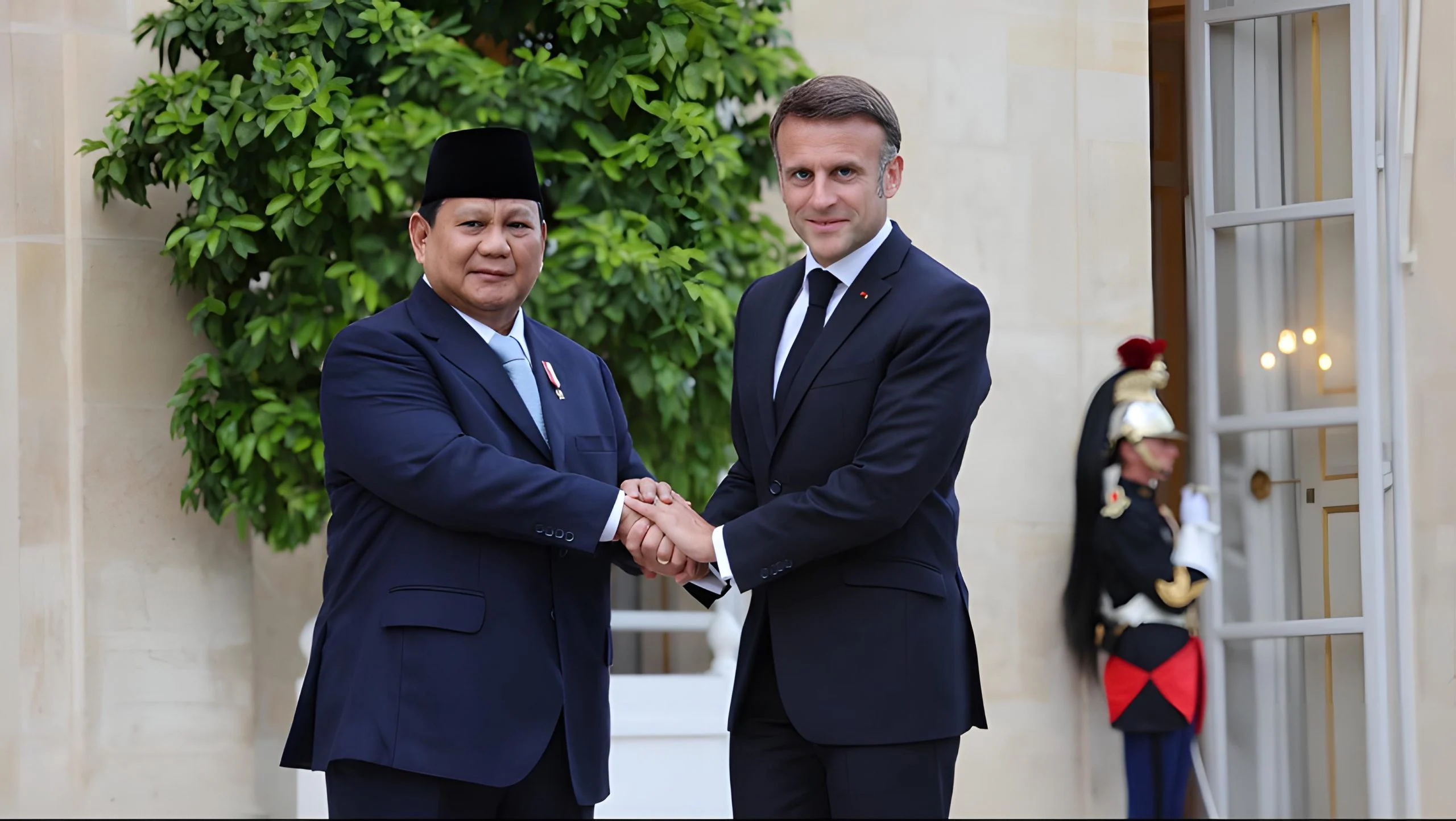 Prabowo dan Macron Setujui Solusi Dua Negara untuk Palestina