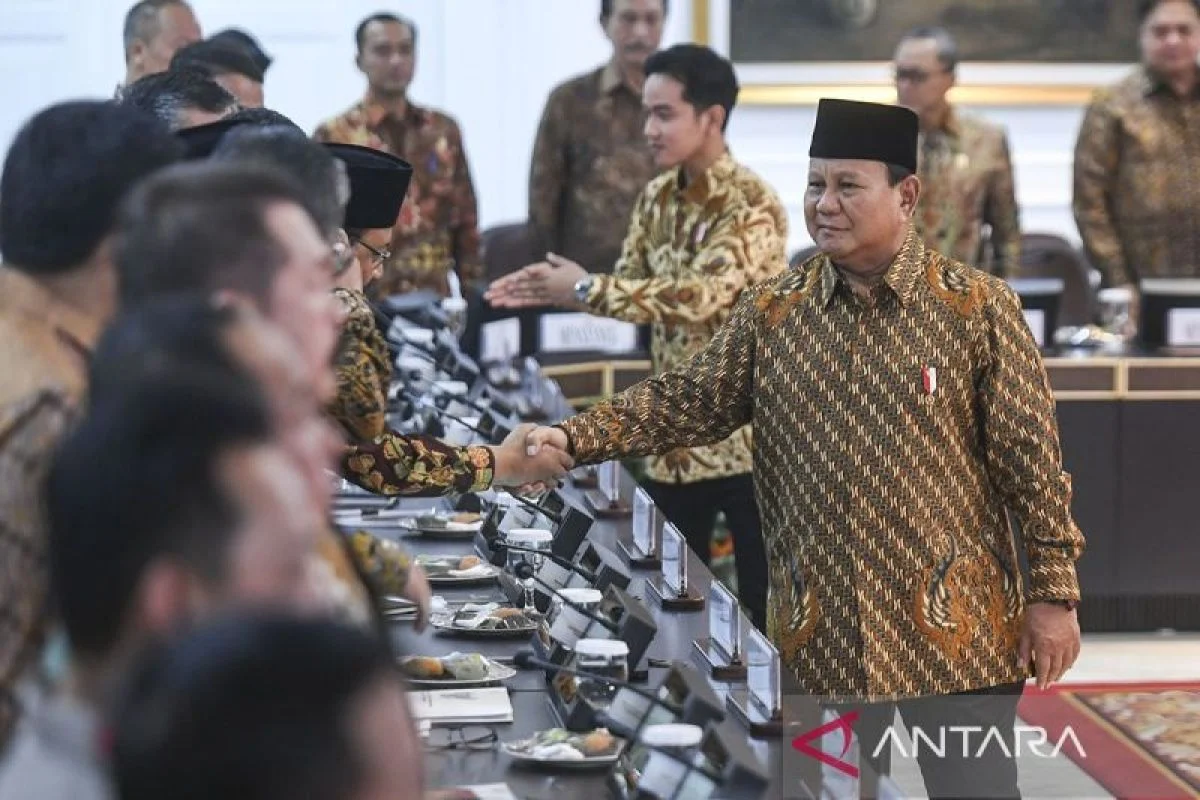 Presiden Prabowo Cek Anggota Gerindra yang Tertidur di Rapat Paripurna