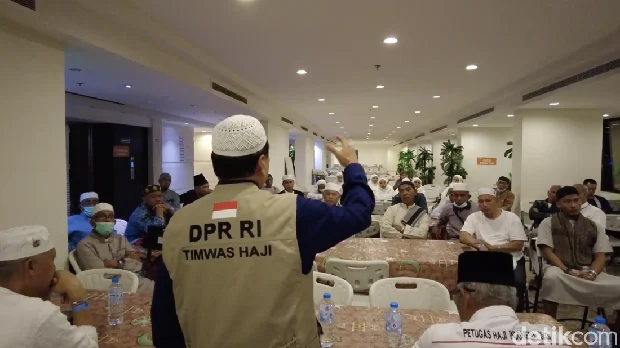 Timwas DPR Minta Pelayanan Jemaah Haji Tetap Optimal hingga Fase Pemulangan