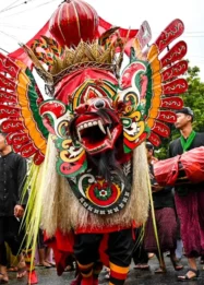 Warga Banyuwangi Lestarikan Budaya Leluhur dengan Tradisi Tiban