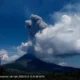 Aktivitas Gunung Lewotobi Laki-Laki Masih Relatif Tinggi: Waspada Erupsi dan Lahar Hujan