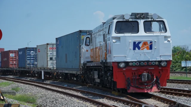 Angkutan Barang KAI Daop 9 Jember Tumbuh 17 Persen, Bukti Kepercayaan pada Logistik Kereta Api