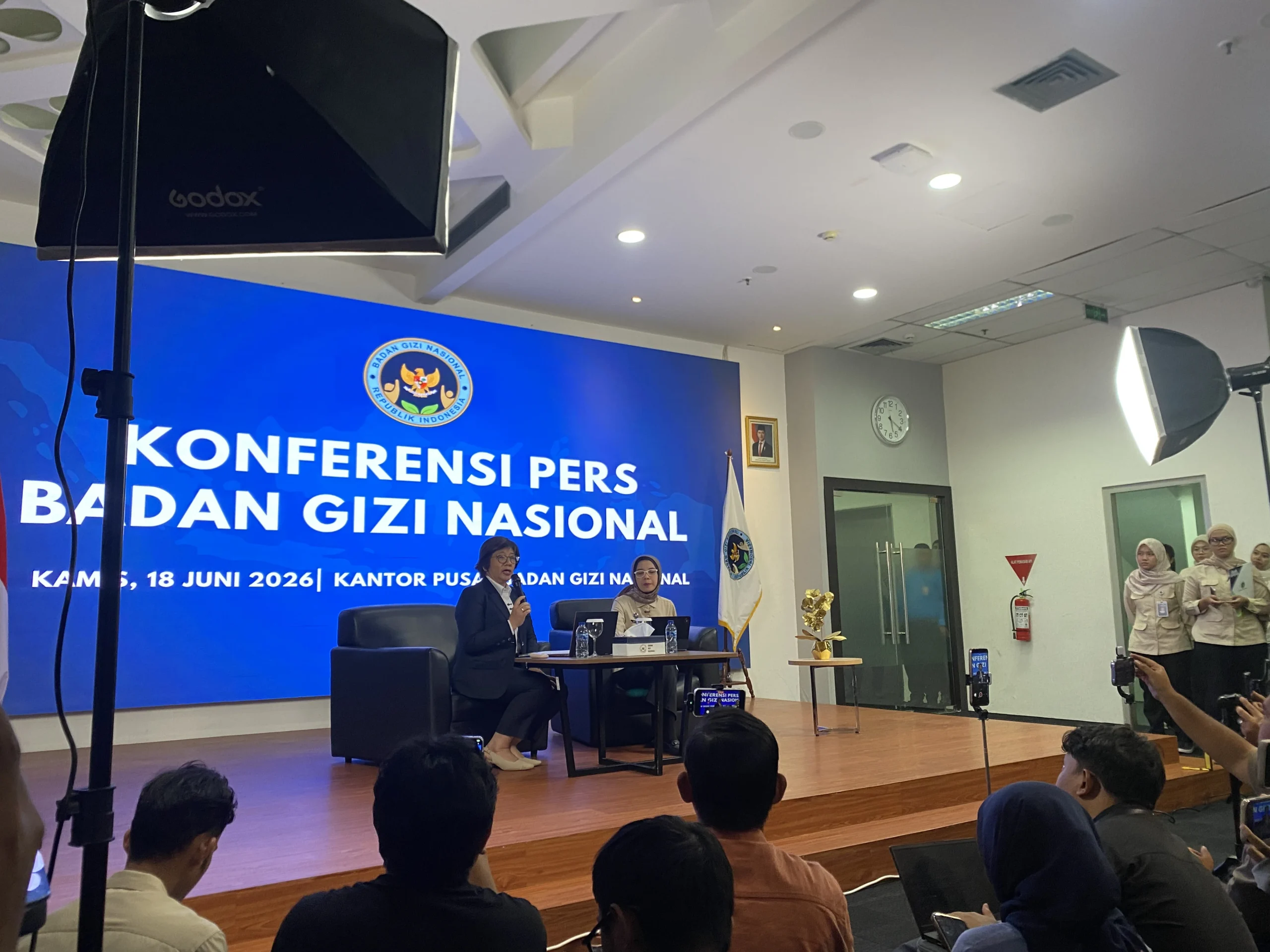 BGN Alihkan Anggaran MBG dari 76 Sekolah Mampu ke Daerah 3T dan Kelompok Rentan