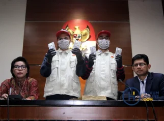 Bupati Muara Enim Tiba di KPK Usai OTT, KPK Sita Uang Tunai Dolar AS hingga Riyal