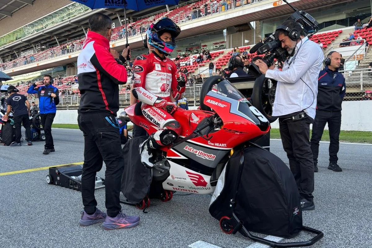 Diskualifikasi Adrian Fernandez Dorong Veda Ega ke Posisi Tiga Besar Moto3 2026