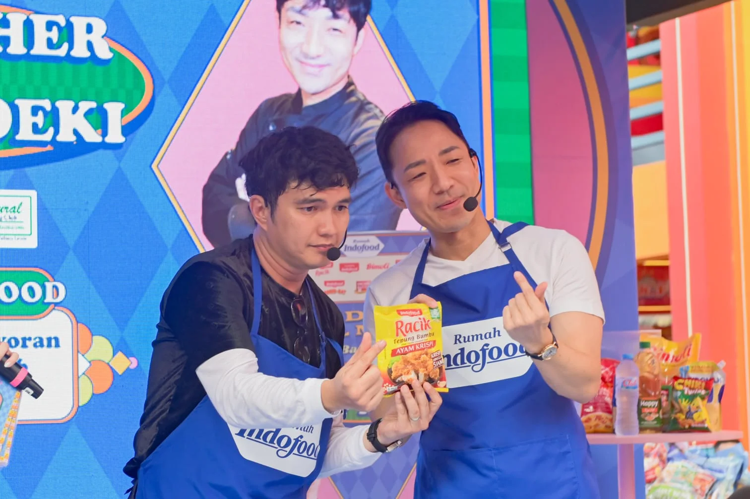 Duel Masak Aldi Taher Chef Hideki Meriahkan JFK 2026: Kreasi Kuliner dan Hiburan di Rumah Indofood