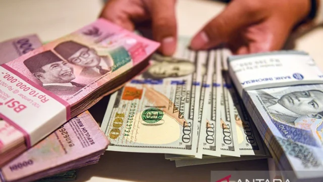 Ekspektasi Kebijakan The Fed Membayangi, Rupiah Diproyeksi Melemah di Pekan Depan