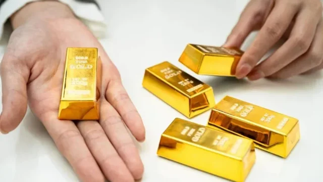 Emas Galeri24 dan UBS Lanjutkan Tren Pelemahan, Catat Harga Terkini