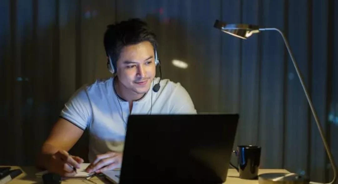 Fenomena Night Owl: Mengapa Sebagian Orang Lebih Produktif di Malam Hari?