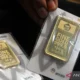 Harga Emas Antam Kembali Turun Terkoreksi Rp10.000 per Gram, Simak Rincian Terbarunya