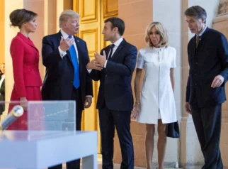 Heboh! Trump Genggam Tangan Brigitte Macron Lama, Media Sosial Geger di KTT G7