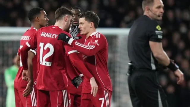 Iraola Janji Pertahankan Identitas Permainan Liverpool: Filosofi Agresif di Anfield