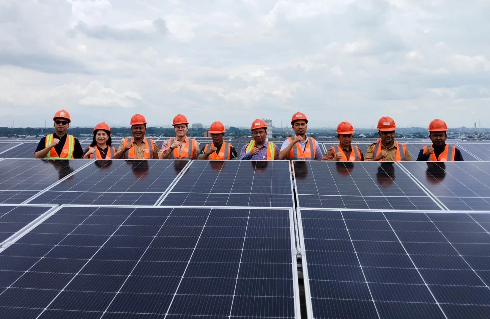 KAI Pasang 113 Unit PLTS Guna Kurangi Emisi Karbon, Targetkan 5.800 Ton per Tahun