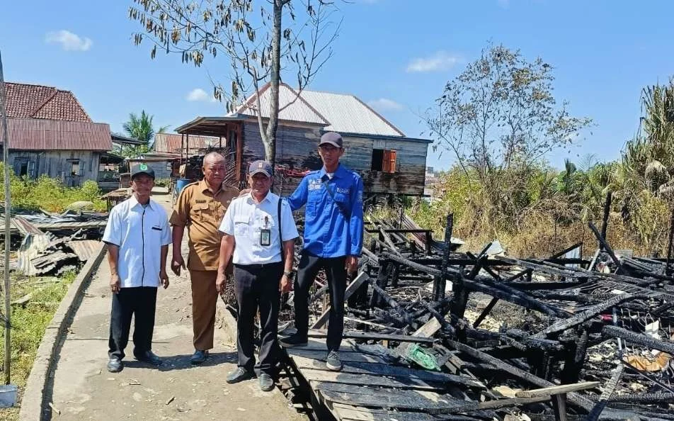 Kebakaran Hebat di Jambesari Hanguskan Dua Rumah, Kerugian Capai Rp100 Juta
