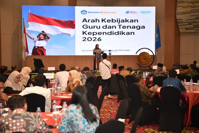 Kemendikdasmen Percepat Sertifikasi dan Tingkatkan Kesejahteraan Guru, Ini Strateginya