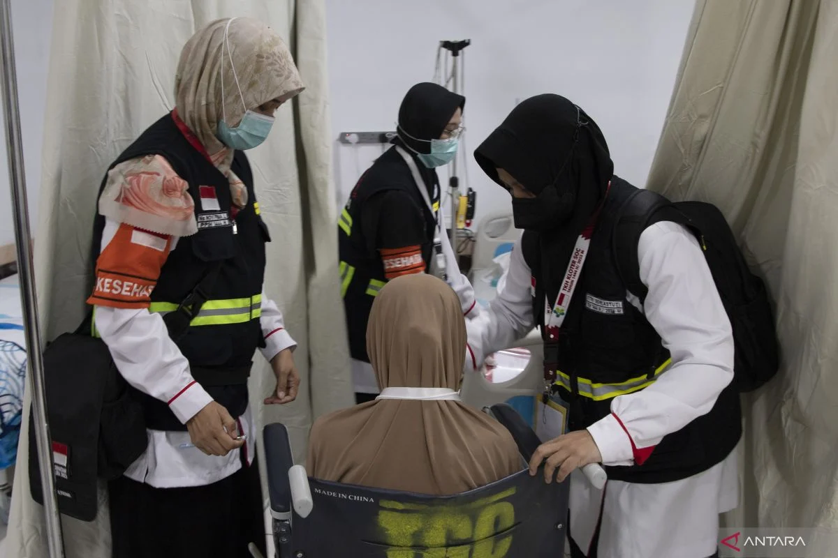 Klinik Satelit Madinah 24 Jam Rawat Puluhan Jemaah Haji Lansia, Antisipasi Kelelahan Pasca Armuzna
