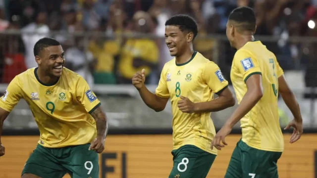 Kritik Tajam untuk Broos: Jayden Adams dan Lini Tengah Bafana Bafana Jadi Sorotan Usai Kekalahan dari Meksiko