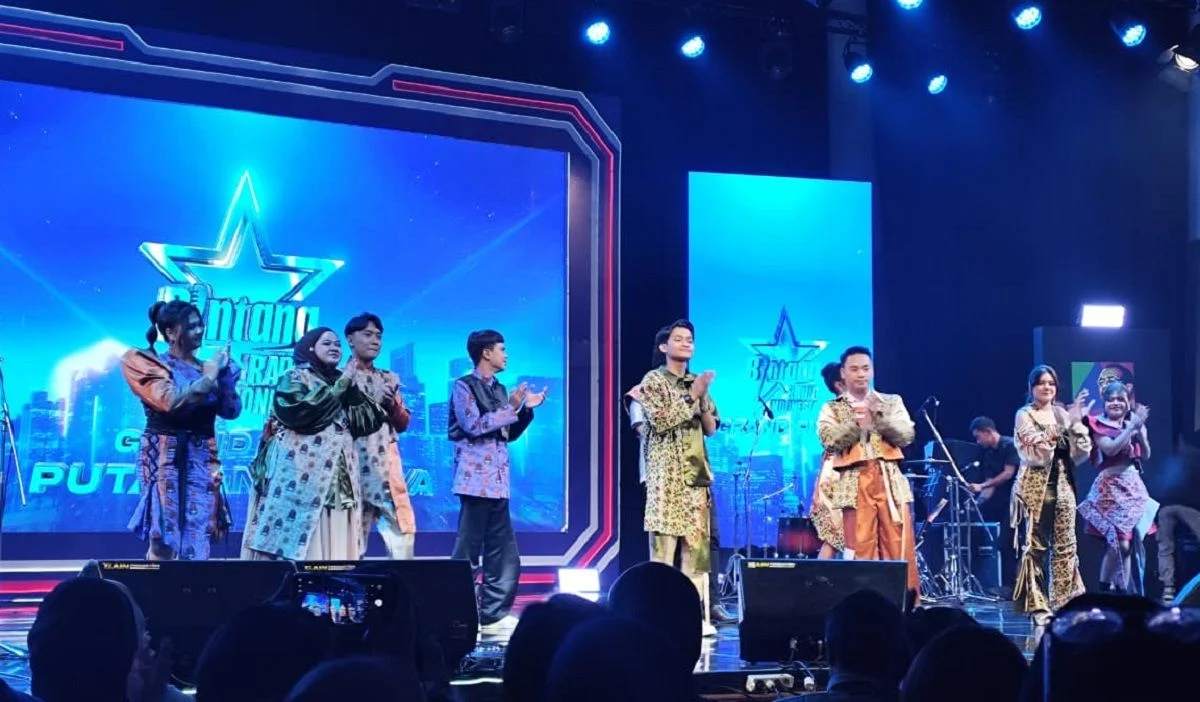 Membuka Panggung Grand Final Festival Gita Indonesia 2026, Steven Kwa Tampil Meriah dan Penuh Energi