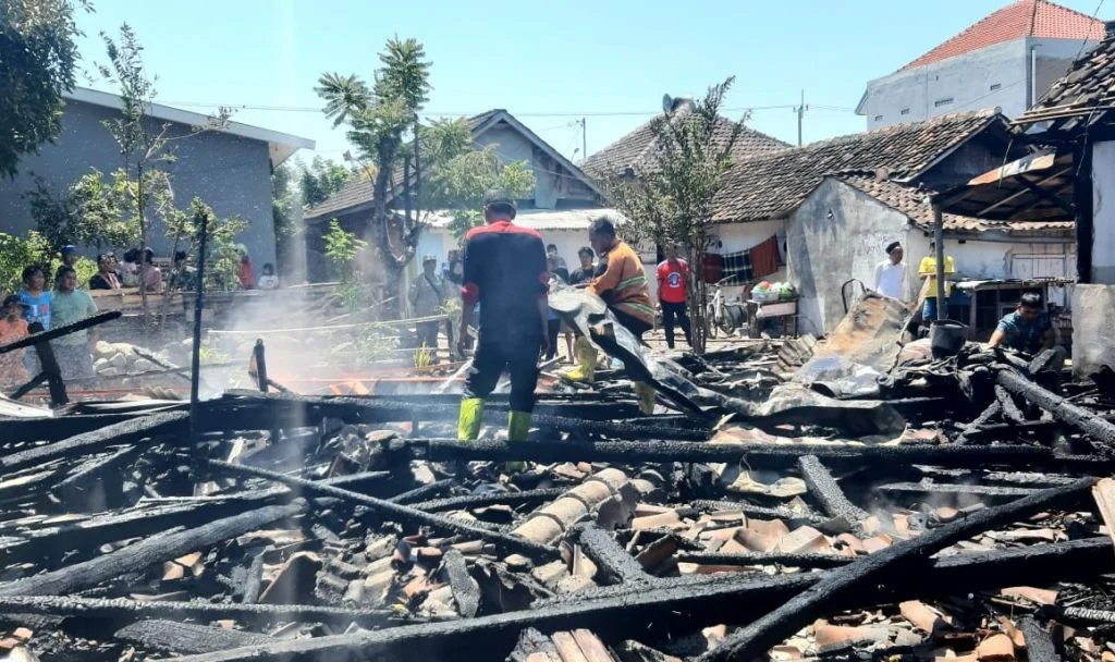 Musibah di Situbondo: Rumah Terbakar, Uang Tunai Rp170 Juta Ikut Hangus