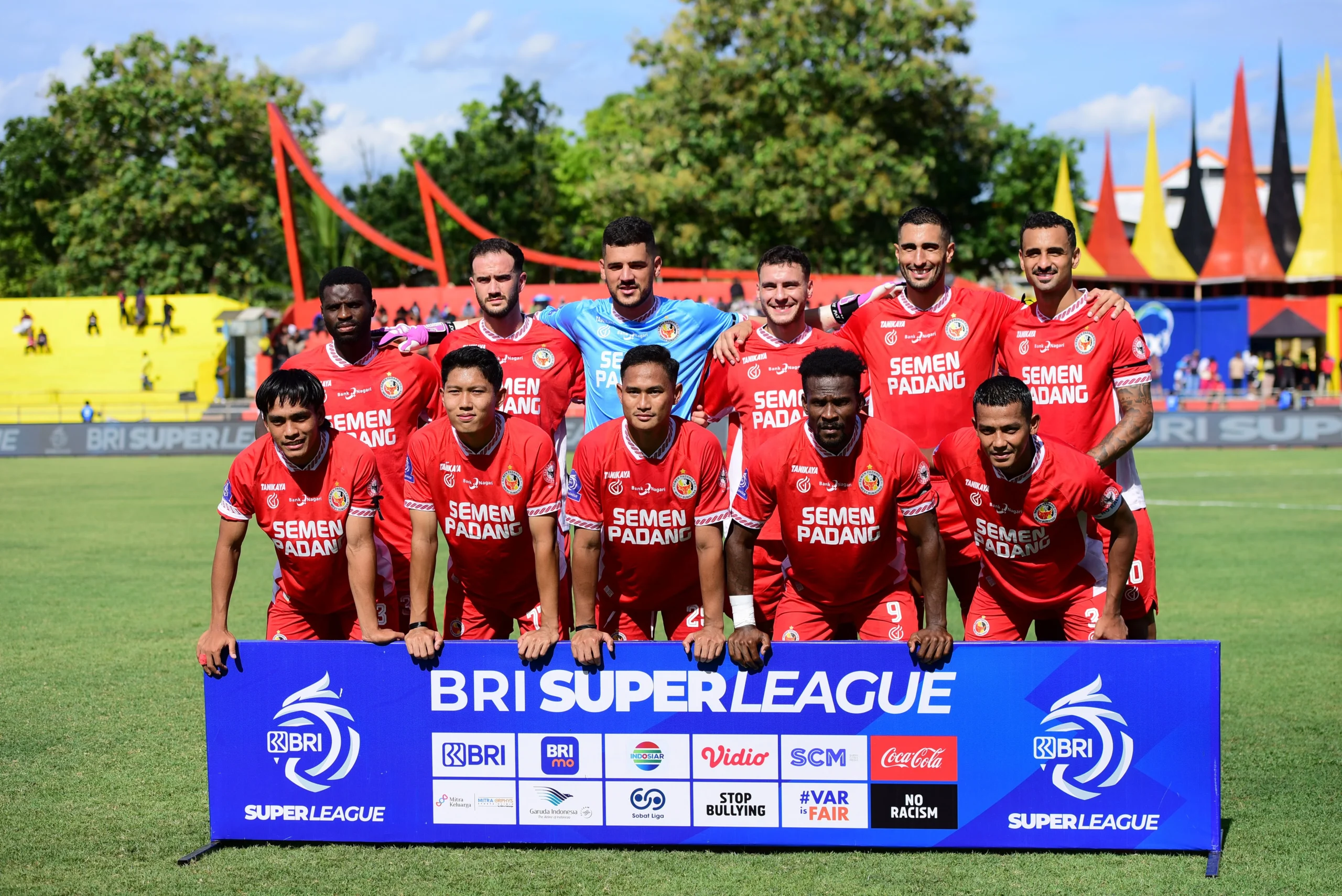 Nil Maizar Siapkan Formasi Kuat, Penjaga Gawang Semen Padang FC Siap Bersinar di Liga 2