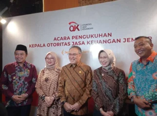 OJK Sebut Pinjol dan Judol Sudah Seperti Krisis, Minta Kepala Daerah Aktif Edukasi Masyarakat